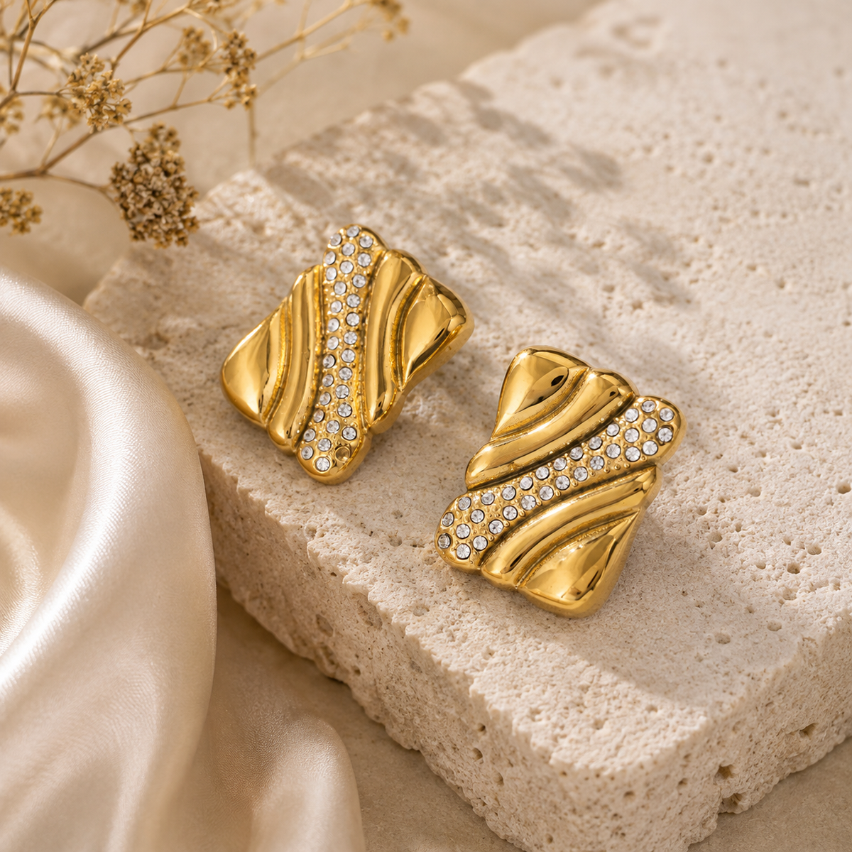ALYA — Boucles d’Oreilles Sculpturales