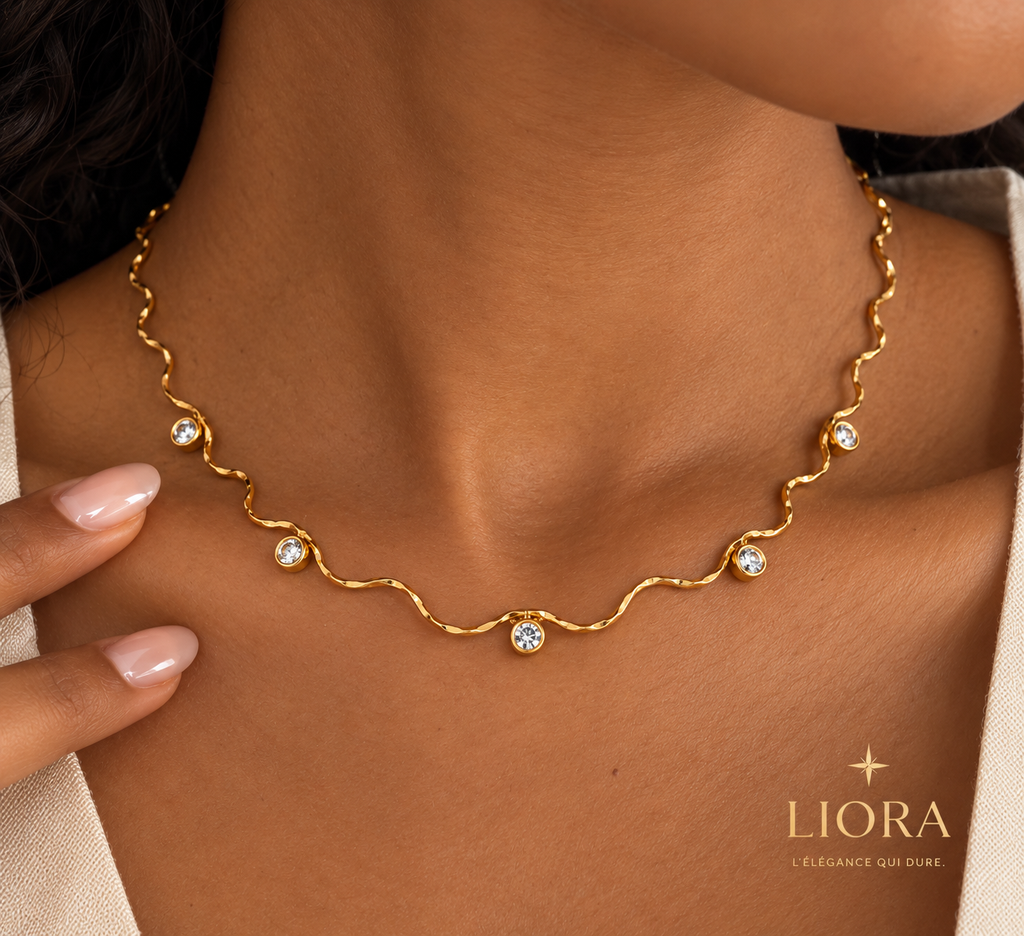 CALYRA — Collier doré aux cristaux