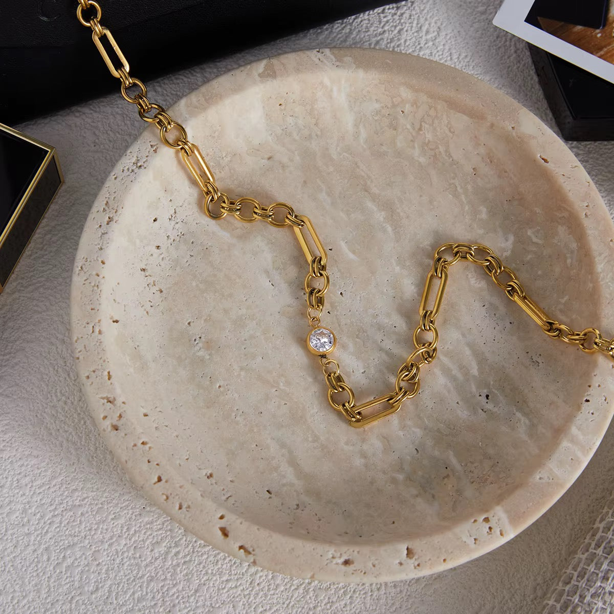 LYSORA — Gold-tone necklace
