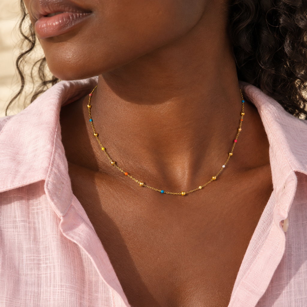KALYSSA — Collier doré aux perles colorées